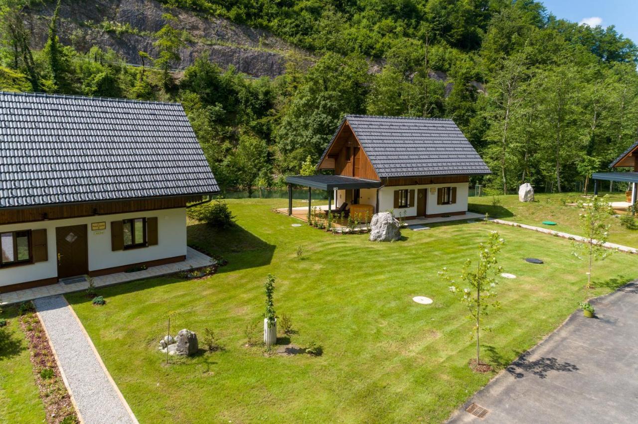 Resort Stari Malni, Osilnica - Vacation Houses Stari Malni Buitenkant foto